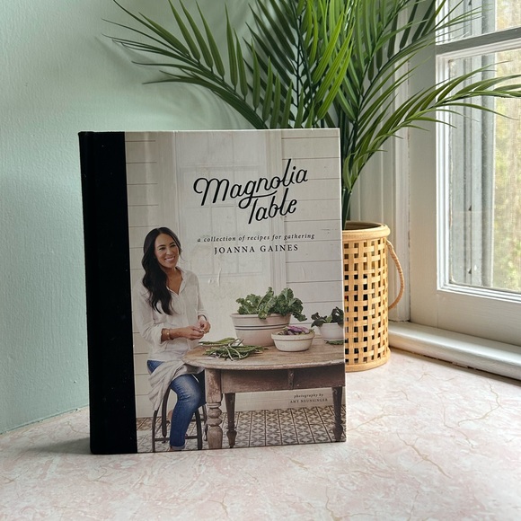 Magnolia Table Cook Book - Picture 1 of 4